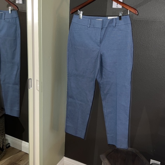 🔥 1 hour sale. LOFT, the Riviera Pant, Cropped Curvy, size 6